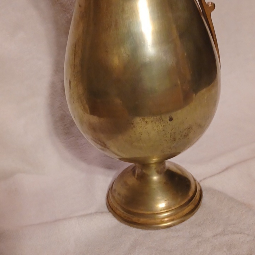 Vintage Large Brass Pitcher Carafe Home Decor Vase - Picture 5 of 5